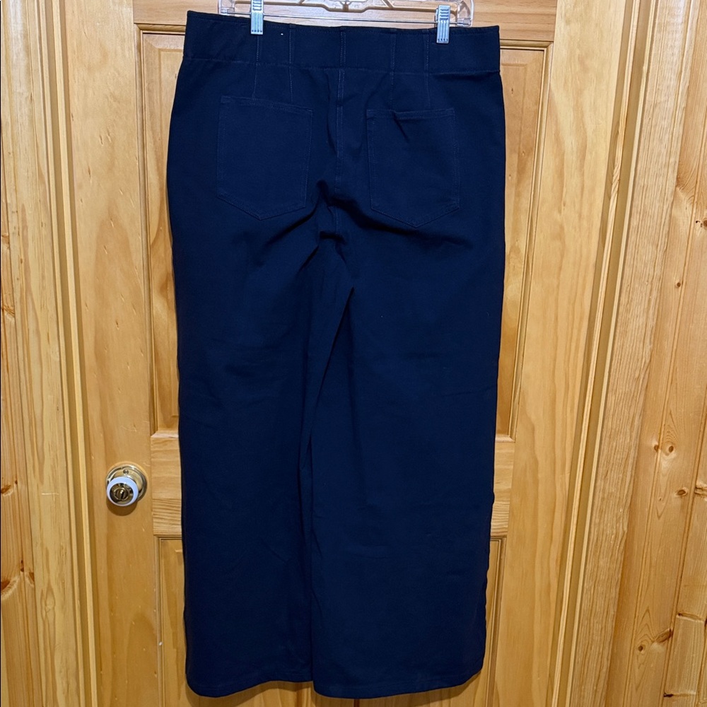 Chico's Wide Leg Pants in Navy Blue, Size 2.5/14. - Picture 3 of 16